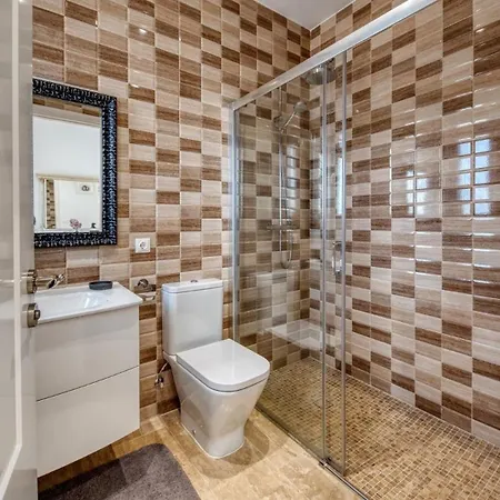 Costacabana - Madison * Lloret de Mar